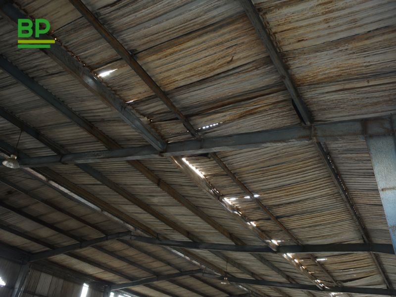 Kiểm định mái trước khi lắp điện mặt trời